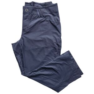 Arc'teryx Navy Cropped Hiking Pants – Technical Outdoor Pants